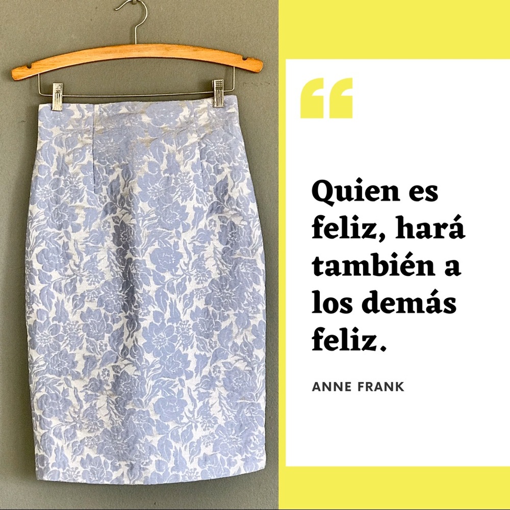 Classic, elegant tube skirt